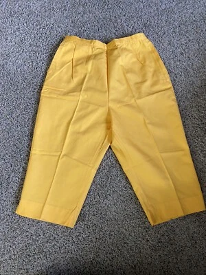 Vintage 60s Womens Yellow White Stag Capris cropped Bermuda EUC High Waisted - Image 1 of 4