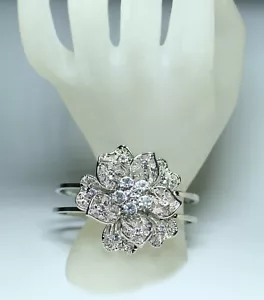 Made with Swarovski Elements Bracelet/ Bangle white gold plated flower design - Picture 1 of 5