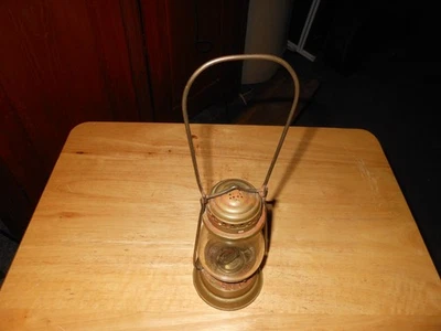 Antique Skaters Lamp Dietz Boy Lantern New York USA. With Original Globe - Image 1 of 4