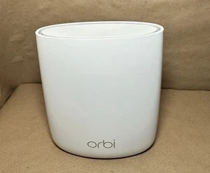 NETGEAR Orbi RBS20 Satellite Home Mesh WiFi Tri-band AC2200 | Solo dispositivo - Foto 1 di 4