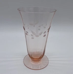Vintage Pink Etched Leaf Pattern Iced Tea Glass Elegant Delicate Stemware - Picture 1 of 5