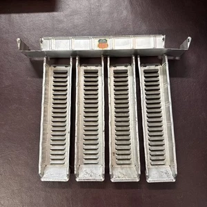 Vintage 50's Marx Silver Union Pacific (UP) Overhead Pedestrian Foot Bridge - Picture 1 of 7