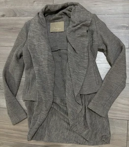 Max Azria mittellange drapierte graue Strickjacke mit Schalkragen Gr. S Wolle - Bild 1 von 7