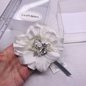 Davids Bridal Ivory Rhinestone Feather Flower Petals wedding hair clip New