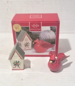 Lenox Winter Greetings 3" Salt & Pepper Shakers Cardinal and Birdhouse in Box - Picture 1 of 13