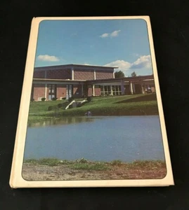 Yearbook Shenandoah College And Conservatory Of Music Winchester VA 1979 - Picture 1 of 2