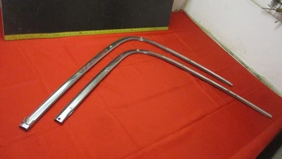 Oldsmobile Cutlass 1966 1967 convertible moldura de soldadura por pellizco Foto 1 de 4