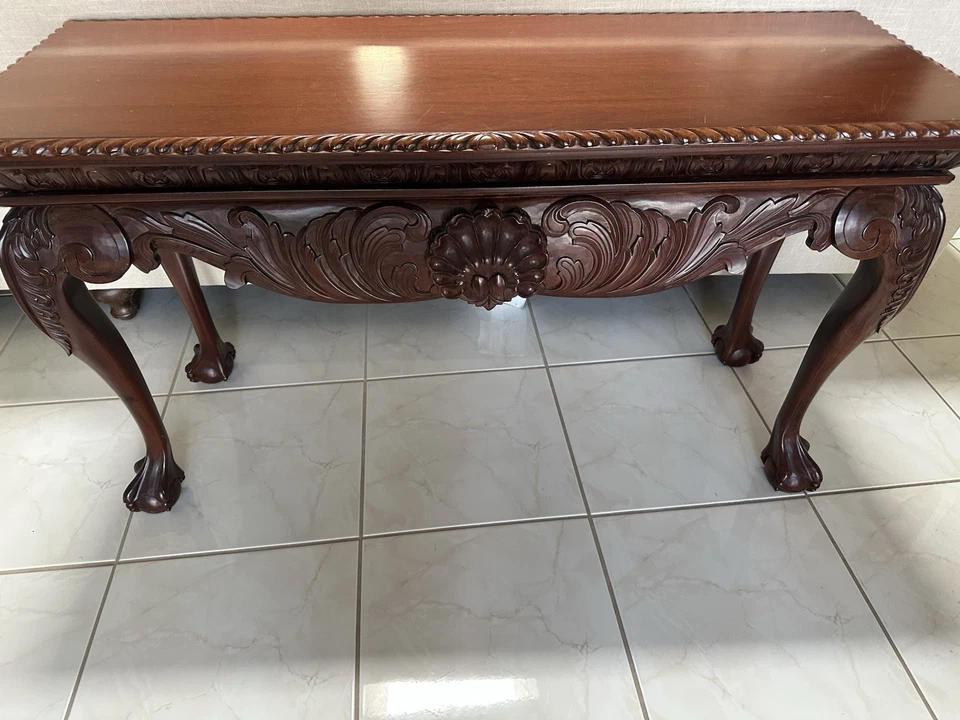 Elegant Carved Wood Console Table — Heavy, Solid, Beautiful Detail - Image 1 of 4