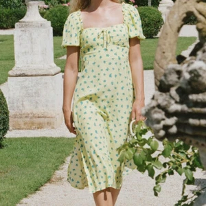 NWT FAITHFULL THE BRAND Bette Floral Midi Dress in Yellow Size S (US4) $189 - Picture 1 of 12