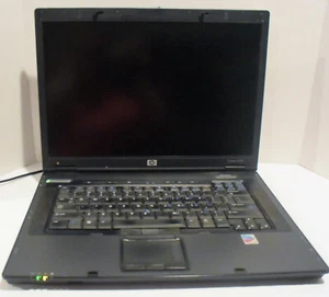 HP Compaq nc8230 15.4'' Notebook - Parts/Repair - AS IS - BROKEN - Picture 1 of 6