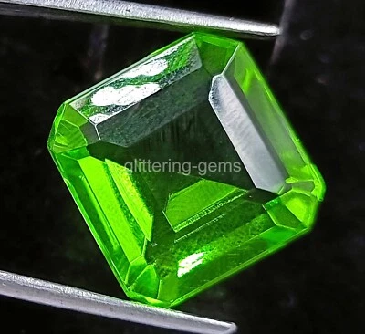 Top Quality 23.00 Ct Certified Green Moldavite Emerald Shape Loose Gemstone 4AUY - Image 1 of 4
