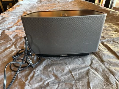 Altavoz inalámbrico Sonos Play:5 negro con cable de alimentación Foto 1 de 3