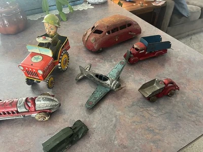 老式钢锡玩具收藏 — 第 1/4 张图片