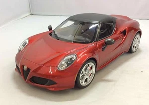 AUTOart 1/18 Alfa Romeo 4C Spider Metallic Red - Picture 1 of 8