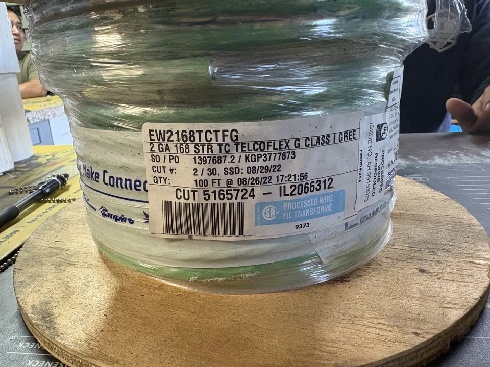 Cable verde EW2168TCTFG, 2 GA 168 STR TC TELCOFLEX® G Clase I, 100 pies, KGP3777673 Foto 1 de 1