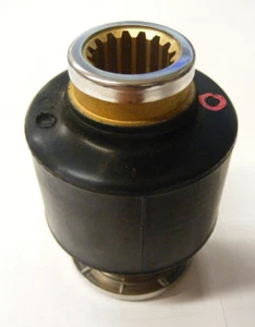 Solas 170150 MERB2 Fixed Rubber Hub Mercury Honda 90-115-135-150-175-200-225-250 - Picture 1 of 7