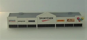 7 Store Strip Mall 7-15 - Bild 1 von 1