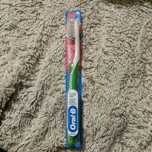 ORAL B COMPLETE SENSITIVE ZAHNBÜRSTE EXTRA WEICH - WERBUNG AM GRIFF NEU IM KARTON - Bild 1 von 3