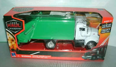 1/43 Scale Peterbilt 335 Garbage Trash Truck Diecast Model - New Ray 15533 - Image 1 of 3