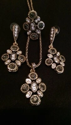 Turkish Jewelry 4pcs set Antique Gold new lead and nickel free Cubic Zirconia - Image 1 of 2