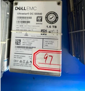 VGVPP 0VGVPP Dell EMC 1.6TB 2.5" SAS 12Gb/s Read-Intensive Solid State Drive - Afbeelding 1 van 1