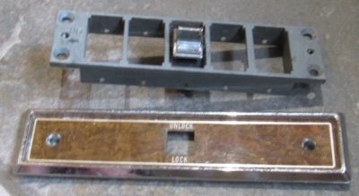 1980 年代 ~ 1990 年代 AMC EAGLE JEEP 系列门锁开关和板 3728032 3731876 — 第 1/4 张图片