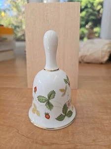 Wedgwood Wild Strawberry Pattern Dinner Hand Table Bell 4" Bone China England - Picture 1 of 2