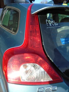 VOLVO C30 1.6D SE LUX NEARSIDE RÜCKLEUCHTENEINHEIT 06-13 BJ 09 AUSSCHLACHTEN AUTO - Bild 1 von 5