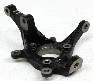 51716-F2000 OEM Hyundai Elantra Sedan Kia Forte Right Side Front Spindle Knuckle - Picture 1 of 6