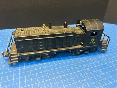LIONEL #610 ERIE NW2 SWITCHER Runs - Image 1 of 4