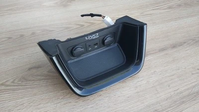 Kia Sorento 2014-2015 consola central AUX USB panel molduras tomas 84653-1U015 Foto 1 de 4