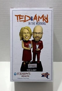 MiLB SYRACUSE METS WACKELKOPF TED & AMY AM MORGEN RADIO MODERATE SGA SELTEN NEU - Bild 1 von 6