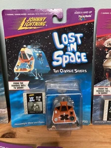 1998 Johnny Lightning - Lost In Space, Space Pod - #233-00 w/ Lost Clip #16 - Picture 1 of 1