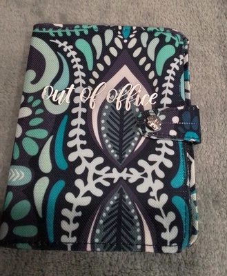 Estuche de viaje Vera Bradley soporte pasaporte azul blanco isla medallón aligerado Foto 1 de 4