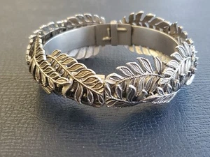 VTG Whiting & Davis Silver Clamper Bracelet Scallop Leaf Hinged Signed 6-1/2" - Picture 1 of 17