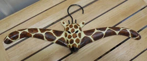 VGUC Wooden Giraffe Painted Clothes Hanger - Vintage - Picture 1 of 9