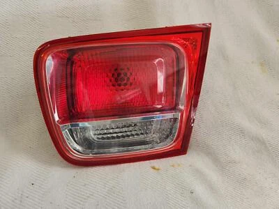 Chevrolet Malibu Eco LS 2013 y LT luz trasera de techo/baúl; lado del pasajero Foto 1 de 4