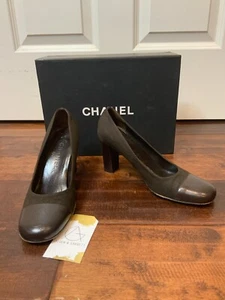 CHANEL Brown Camellia CoCo CC Wool & Leather Block Heels Pumps, Size 7.5 | 37.5 - Picture 1 of 8