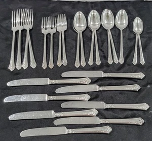 Oneida Cube USA Damask Rose Flatware Set Of 25 Pieces  - Picture 1 of 9