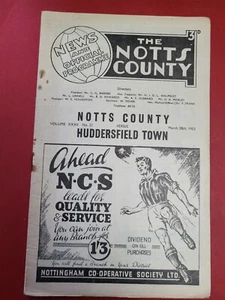 Notts County v Huddersfield Town Second Division 1952/53 Season~Free Postage - Picture 1 of 3
