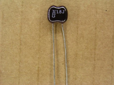 CDE S01029-220 (5 Pc Lot) 18 pf 500 volt 500V +- 5 % silver mica capacitor