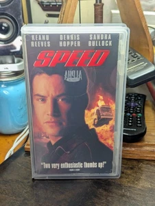 SPEED (1994) Former Rental VHS (R) Clamshell Keanu Reeves/Sandra Bullock WORKS! - Picture 1 of 4