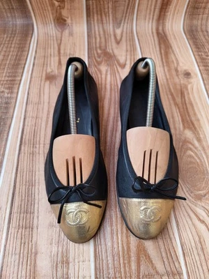 CHANEL Cambon Black/Gold  Leather  Cap toe Bow Ballerina Flat EU 38.5 US 8 - Image 1 of 4