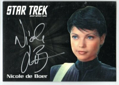 WOMEN OF STAR TREK ART & IMAGES NICOLE DE BOER AS LT. EZRI DAX SILVER AUTOGRAPH - Image 1 of 2