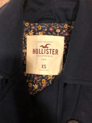 Preowned Womens XS Hollister jacket - Image 1 of 3
