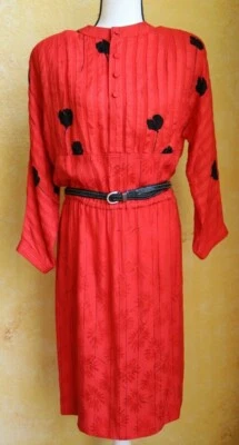 复古 ADELE SIMPSON SAKS FIFTH AVENUE 70/80 年代红色丝绸鸡尾酒连衣裙 8 码  — 第 1/4 张图片