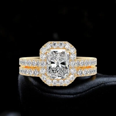Juego de anillos de boda de diamantes con certificación IGI radiante de 3,00 quilates cultivados en laboratorio de oro amarillo de 14 quilates Foto 1 de 4