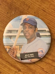 VINTAGE 1970’s WILLIE MAYS NY NEW YORK METS 3.5” PIN BUTTON HALL OF FAME - Picture 1 of 2