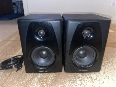 Behringer STUDIO50USB Monitor Bookshelf 150w Powered Speakers - Tested/Working - Image 1 of 4