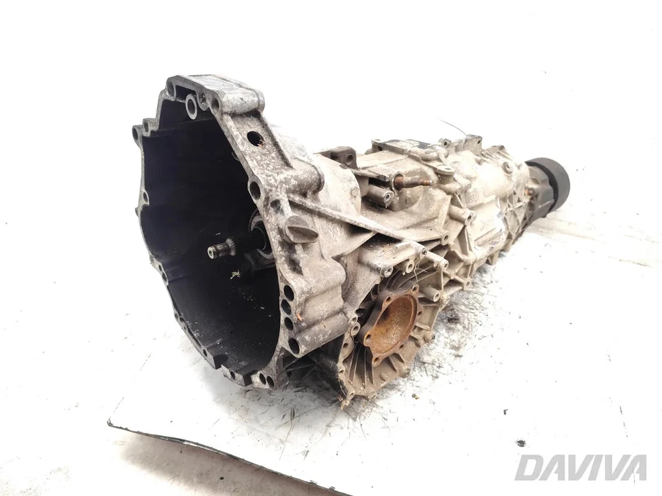 Audi A4 6-Gang-Schaltgetriebe 2.0 TDI Diesel 125kW (170 HP) GYH 0A3300040C 2006 - Image 1 of 4